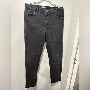 Lee Riders Relaxed Jean Size 14